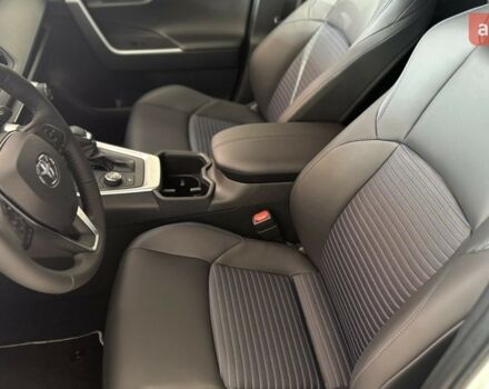 купить новое авто Тойота РАВ 4 2025 года от официального дилера Тойота на Столичному Тойота фото