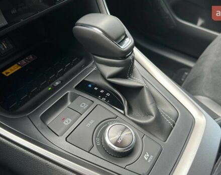 Тойота РАВ 4, об'ємом двигуна 2.49 л та пробігом 0 тис. км за 52862 $, фото 13 на Automoto.ua