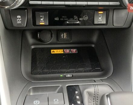 Тойота РАВ 4, объемом двигателя 2.49 л и пробегом 0 тыс. км за 38082 $, фото 8 на Automoto.ua