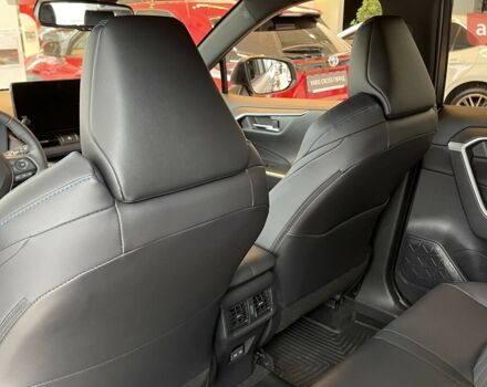 Тойота РАВ 4, об'ємом двигуна 2.49 л та пробігом 0 тис. км за 43665 $, фото 11 на Automoto.ua