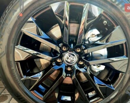 купити нове авто Тойота РАВ 4 2025 року від офіційного дилера Тойота Центр Чернігів «Соллі-Плюс» Тойота фото