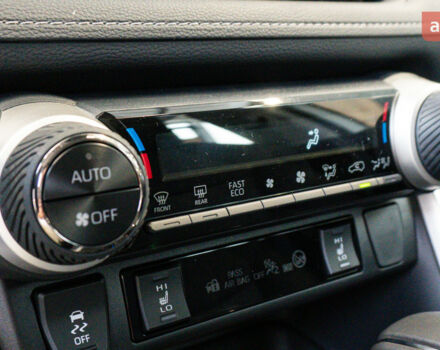 Тойота РАВ 4, об'ємом двигуна 2.49 л та пробігом 0 тис. км за 42650 $, фото 12 на Automoto.ua