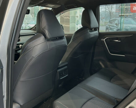 Тойота РАВ 4, об'ємом двигуна 2.49 л та пробігом 0 тис. км за 48854 $, фото 12 на Automoto.ua