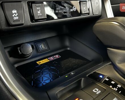 Тойота РАВ 4, об'ємом двигуна 2.49 л та пробігом 0 тис. км за 42106 $, фото 16 на Automoto.ua