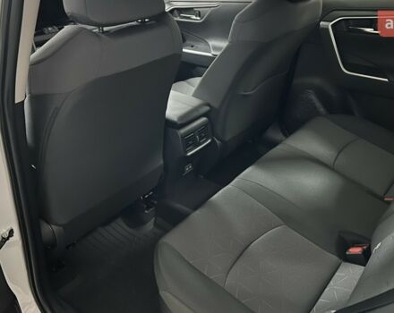 Тойота РАВ 4, об'ємом двигуна 2.49 л та пробігом 0 тис. км за 40508 $, фото 11 на Automoto.ua