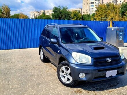 Тойота РАВ 4, объемом двигателя 2 л и пробегом 330 тыс. км за 4100 $, фото 1 на Automoto.ua