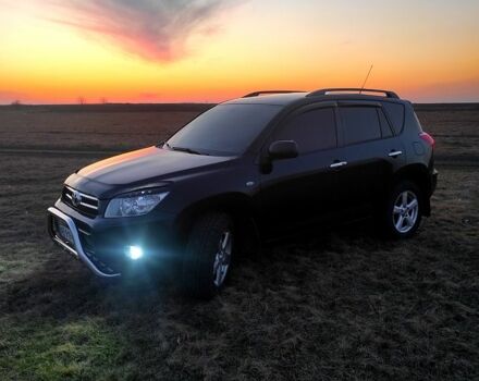 Тойота РАВ 4, объемом двигателя 1.9 л и пробегом 241 тыс. км за 9000 $, фото 1 на Automoto.ua