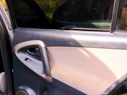 Тойота РАВ 4, объемом двигателя 2.4 л и пробегом 280 тыс. км за 7100 $, фото 1 на Automoto.ua