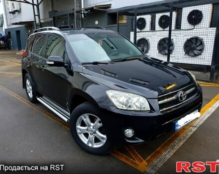 Тойота РАВ 4, объемом двигателя 2 л и пробегом 228 тыс. км за 10000 $, фото 1 на Automoto.ua