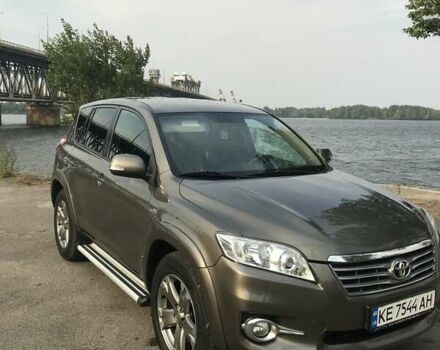 Тойота РАВ 4, объемом двигателя 2.2 л и пробегом 180 тыс. км за 14300 $, фото 1 на Automoto.ua