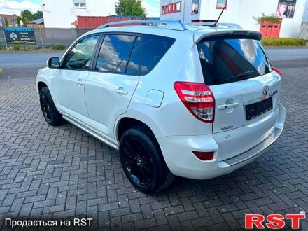 Тойота РАВ 4, об'ємом двигуна 2.2 л та пробігом 175 тис. км за 10000 $, фото 1 на Automoto.ua