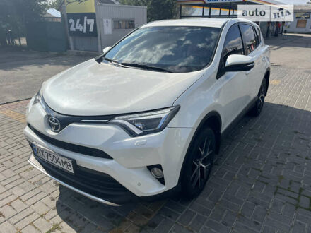 Тойота РАВ 4 2016 у Харкові на Automoto.ua Тойота РАВ 4, об'ємом двигуна 1.99 л та пробігом 80 тис. км за 23000 $, фото 1 на Automoto.ua