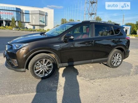 Тойота РАВ 4 2017 в Черновцах на Automoto.ua Тойота РАВ 4, объемом двигателя 2.54 л и пробегом 194 тыс. км за 25500 $, фото 1 на Automoto.ua