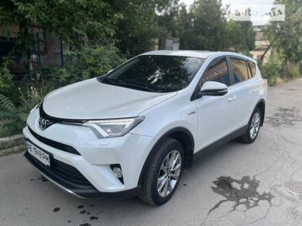 Тойота РАВ 4 2018 в Кривом Роге на Automoto.ua Тойота РАВ 4, объемом двигателя 2.49 л и пробегом 74 тыс. км за 29500 $, фото 1 на Automoto.ua