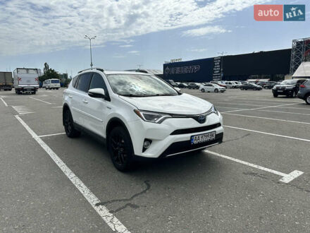 Тойота РАВ 4 2018 в Киеве на Automoto.ua Тойота РАВ 4, объемом двигателя 2.49 л и пробегом 112 тыс. км за 22999 $, фото 1 на Automoto.ua