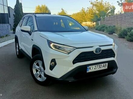 Тойота РАВ 4 2020 в Киеве на Automoto.ua Тойота РАВ 4, объемом двигателя 2.49 л и пробегом 85 тыс. км за 30800 $, фото 1 на Automoto.ua