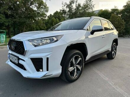 Тойота РАВ 4 2021 у Вінниці на Automoto.ua Тойота РАВ 4, об'ємом двигуна 2.5 л та пробігом 4 тис. км за 46900 $, фото 1 на Automoto.ua
