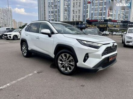 Тойота РАВ 4, об'ємом двигуна 2 л та пробігом 43 тис. км за 38700 $, фото 1 на Automoto.ua