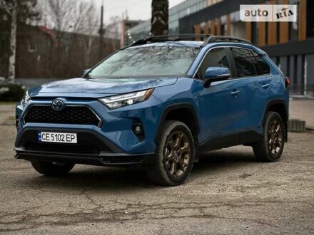 Тойота РАВ 4 2023 у Чернівцях на Automoto.ua Тойота РАВ 4, об'ємом двигуна 2.49 л та пробігом 13 тис. км за 39900 $, фото 1 на Automoto.ua