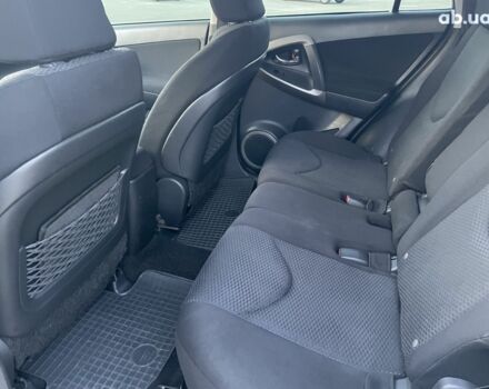 Серый Тойота РАВ 4, объемом двигателя 0 л и пробегом 347 тыс. км за 9900 $, фото 19 на Automoto.ua