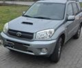 Сірий Тойота РАВ 4, об'ємом двигуна 2 л та пробігом 405 тис. км за 1425 $, фото 1 на Automoto.ua