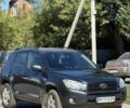Серый Тойота РАВ 4, объемом двигателя 2 л и пробегом 280 тыс. км за 9000 $, фото 1 на Automoto.ua