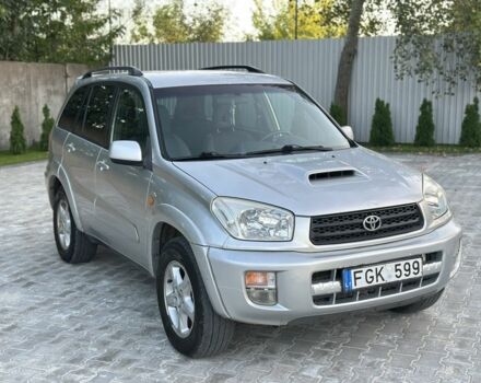 Сірий Тойота РАВ 4, об'ємом двигуна 2 л та пробігом 350 тис. км за 3400 $, фото 1 на Automoto.ua