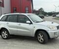 Серый Тойота РАВ 4, объемом двигателя 2 л и пробегом 280 тыс. км за 3700 $, фото 2 на Automoto.ua