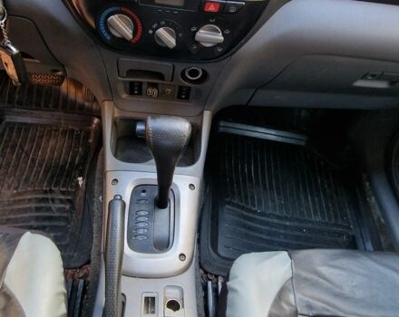 Серый Тойота РАВ 4, объемом двигателя 2 л и пробегом 381 тыс. км за 3700 $, фото 6 на Automoto.ua