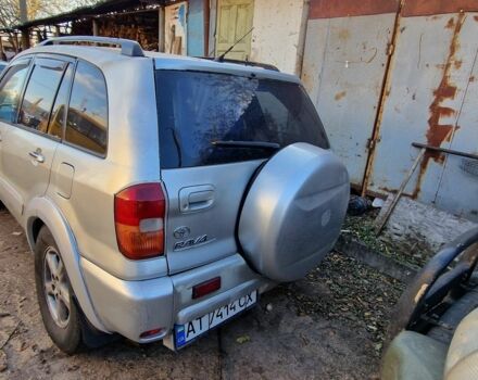 Серый Тойота РАВ 4, объемом двигателя 2 л и пробегом 381 тыс. км за 3700 $, фото 4 на Automoto.ua