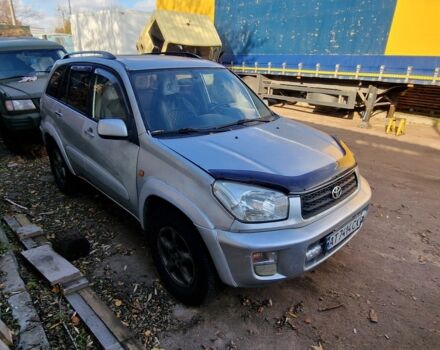 Серый Тойота РАВ 4, объемом двигателя 2 л и пробегом 381 тыс. км за 3700 $, фото 2 на Automoto.ua