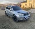 Серый Тойота РАВ 4, объемом двигателя 2 л и пробегом 340 тыс. км за 5460 $, фото 2 на Automoto.ua
