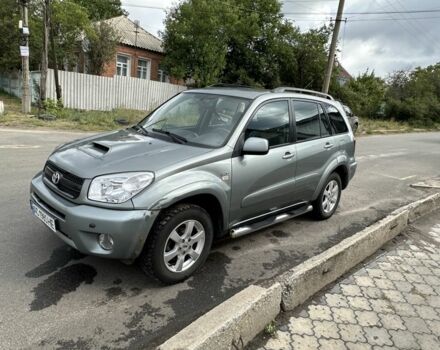Серый Тойота РАВ 4, объемом двигателя 2 л и пробегом 320 тыс. км за 4000 $, фото 2 на Automoto.ua