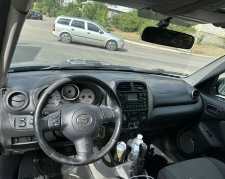 Серый Тойота РАВ 4, объемом двигателя 2 л и пробегом 320 тыс. км за 4000 $, фото 19 на Automoto.ua