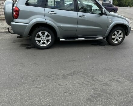 Серый Тойота РАВ 4, объемом двигателя 2 л и пробегом 320 тыс. км за 4000 $, фото 8 на Automoto.ua