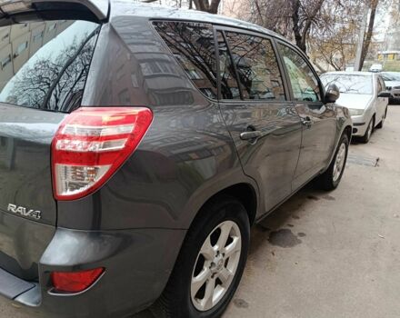 Серый Тойота РАВ 4, объемом двигателя 2.2 л и пробегом 180 тыс. км за 4700 $, фото 4 на Automoto.ua
