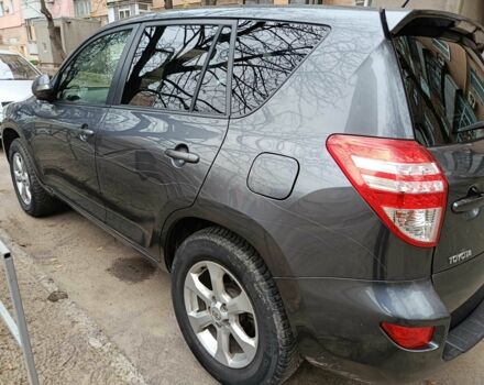 Серый Тойота РАВ 4, объемом двигателя 2.2 л и пробегом 180 тыс. км за 4700 $, фото 3 на Automoto.ua