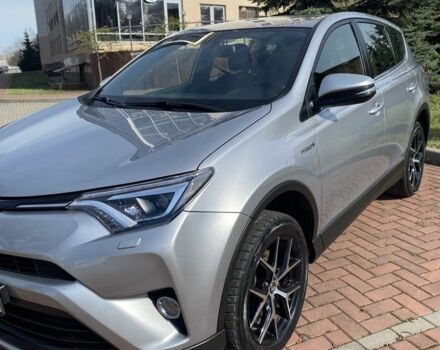 Серый Тойота РАВ 4, объемом двигателя 2.5 л и пробегом 190 тыс. км за 23000 $, фото 1 на Automoto.ua