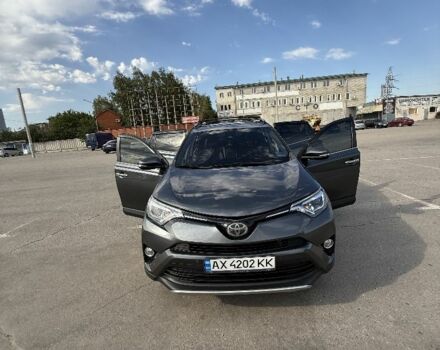 Серый Тойота РАВ 4, объемом двигателя 2.5 л и пробегом 118 тыс. км за 22000 $, фото 4 на Automoto.ua