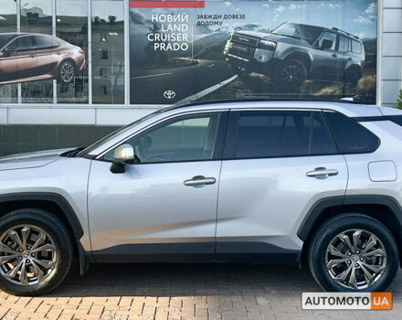 Серый Тойота РАВ 4, объемом двигателя 2 л и пробегом 48 тыс. км за 32944 $, фото 3 на Automoto.ua