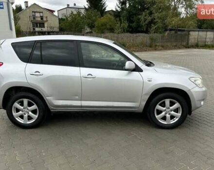 Сірий Тойота РАВ 4, об'ємом двигуна 2 л та пробігом 230 тис. км за 2800 $, фото 6 на Automoto.ua