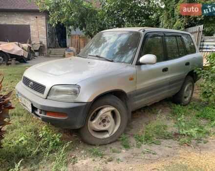 Серый Тойота РАВ 4, объемом двигателя 2 л и пробегом 400 тыс. км за 4000 $, фото 4 на Automoto.ua