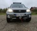 Сірий Тойота РАВ 4, об'ємом двигуна 2.2 л та пробігом 234 тис. км за 2000 $, фото 1 на Automoto.ua