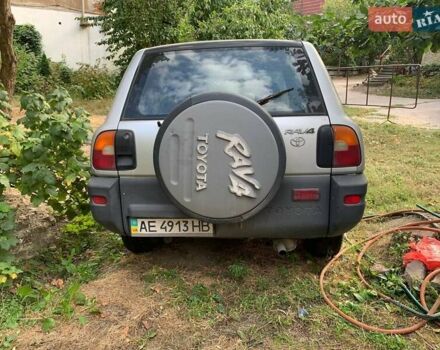 Серый Тойота РАВ 4, объемом двигателя 2 л и пробегом 400 тыс. км за 4000 $, фото 5 на Automoto.ua