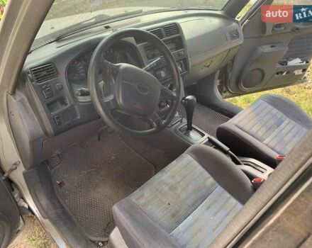 Серый Тойота РАВ 4, объемом двигателя 2 л и пробегом 400 тыс. км за 4000 $, фото 7 на Automoto.ua