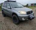 Сірий Тойота РАВ 4, об'ємом двигуна 2.2 л та пробігом 234 тис. км за 2000 $, фото 1 на Automoto.ua