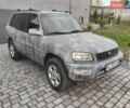 Серый Тойота РАВ 4, объемом двигателя 2 л и пробегом 315 тыс. км за 4200 $, фото 1 на Automoto.ua