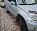 Сірий Тойота РАВ 4, об'ємом двигуна 2 л та пробігом 260 тис. км за 5600 $, фото 1 на Automoto.ua