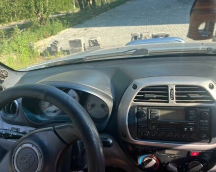 Серый Тойота РАВ 4, объемом двигателя 2 л и пробегом 400 тыс. км за 5500 $, фото 7 на Automoto.ua
