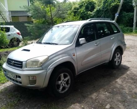 Серый Тойота РАВ 4, объемом двигателя 2 л и пробегом 400 тыс. км за 4500 $, фото 3 на Automoto.ua